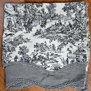 Toile Scallop Edge Layered Valance